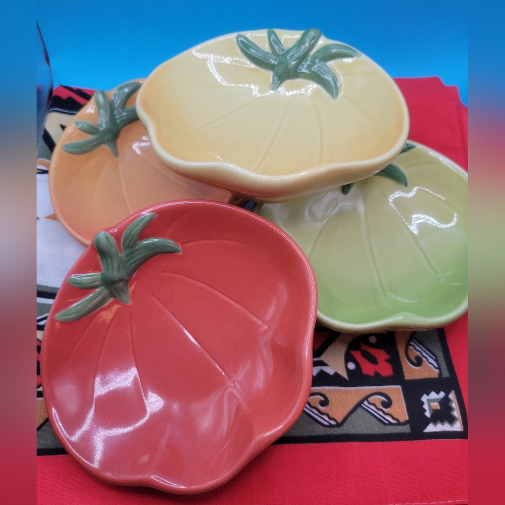 William Sonoma Heirloom Tomato Dishes